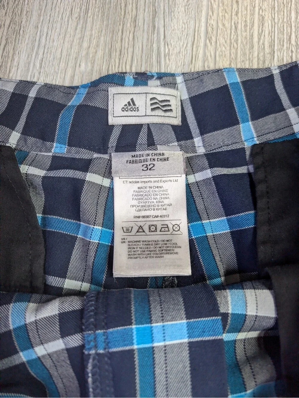 Adidas Golf Shorts ClimaLite Performance Mens Plaid Gray Blue Size 32